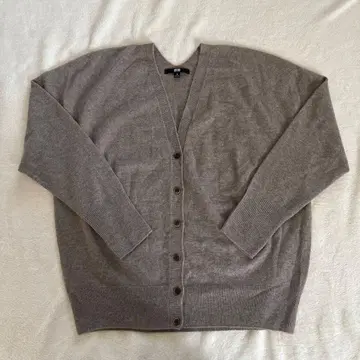 유니클로 캐시미어 V넥 코쿤 가디건