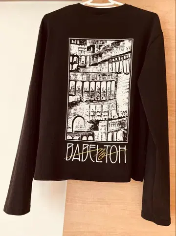 미세스 그린애플 바벨 티셔츠 M