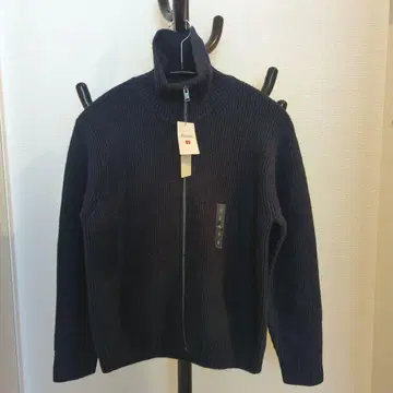 [ 새상품 ] JW ANDERSON UNIQLO 집업 스웨터 S 네이비