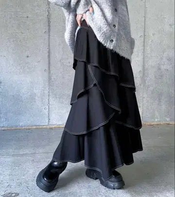 pageboy 스티치 티어드 플레어 스커트