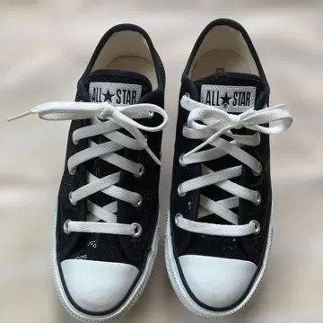 컨버스 스니커즈 23.5cm