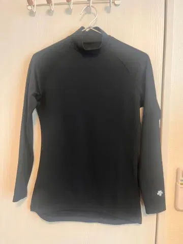 데상트 골프 블랙 속기모 이너 여성용