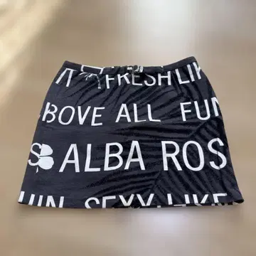 알바 로자 텍스트 프린트 캐주얼 미니 스커트