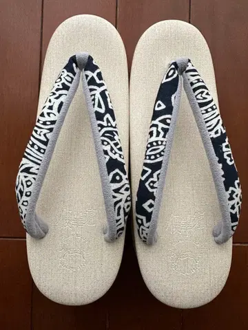 카렌 로쏘 x 유카단 조리 미사용 새상품 M 사이즈