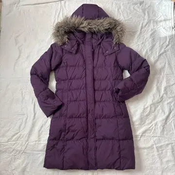 유니클로 프리미엄 다운 보라색 후드 부착 롱 기장 다운 자켓