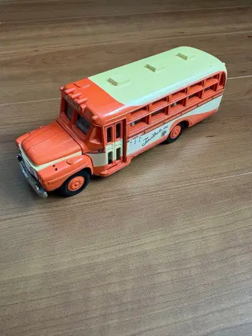 토미카 단디 이즈노 오도리코호 이스즈 보닛 버스 No.35