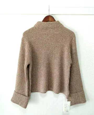 [ 새상품 ] Mila Owen (밀라 오웬) 보틀넥 알파카 니트 양모