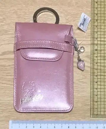 [ 새상품 ] Hello Kitty 패스 케이스 핑크