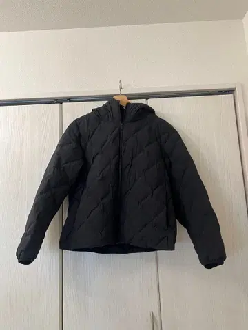 [ 유니클로 ] 퍼프 테크 후드티 블랙 M