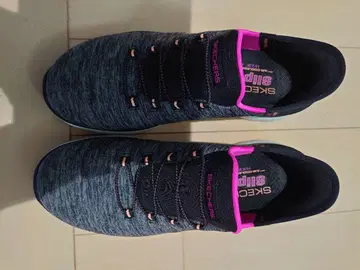 중고 스케쳐스 슬립인즈 여성용 SKECHERS 23.5