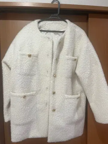 coca 화이트 보아 노카라 코트