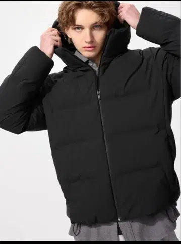 UNIQLO 심리스 다운 자켓 M 블랙