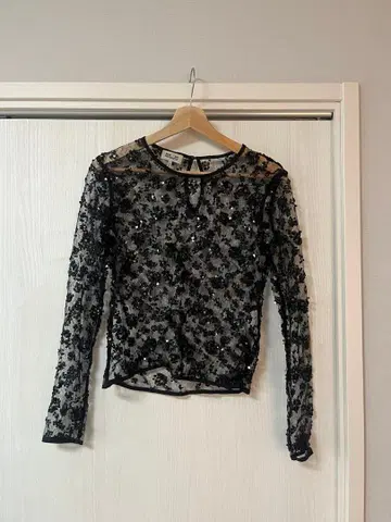 BAUM UND PFERDGARTEN 블랙 레이스 긴팔 상의