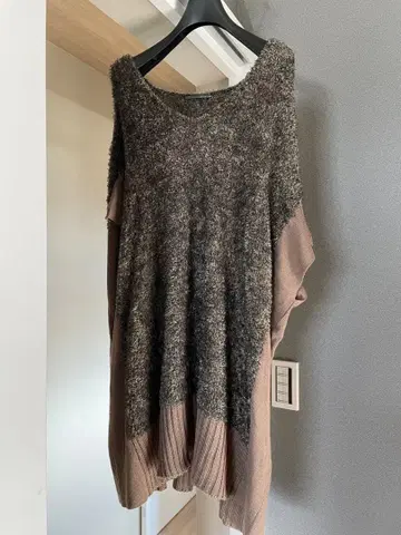 퍼 느낌 니트 반팔 오버 사이즈 상의