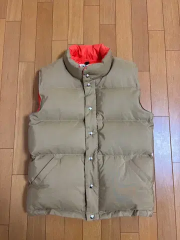 크레센트 다운웍스 M 다운 베스트 크레센트 다운