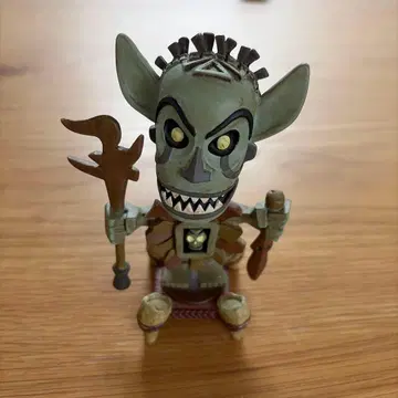 디즈니씨 타워 오브 테러 시리키 우툰두 흔들 목 입상