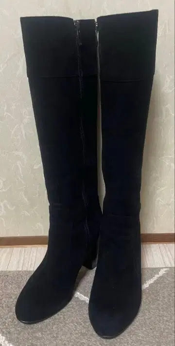 Diana 블랙 스웨이드 롱 부츠 23cm