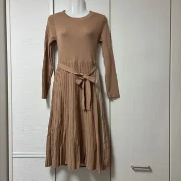 roomy's 사이드 플리츠 니트 원피스 절개 바이컬러 롱 원피스