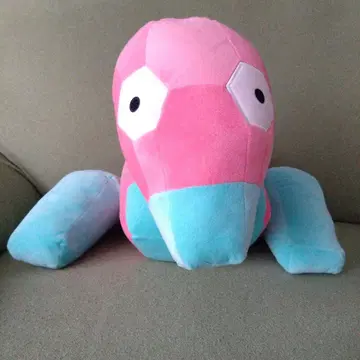 폴리곤 봉제 인형