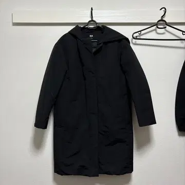 UNIQLO 블랙 다운 자켓 M 후드 부착