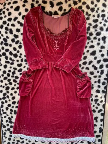 버건디 벨벳 원피스