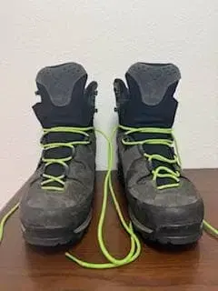 Montura 아웃도어 신발 그레이/라임