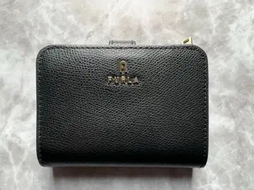 FURLA 2단 접이식 지갑