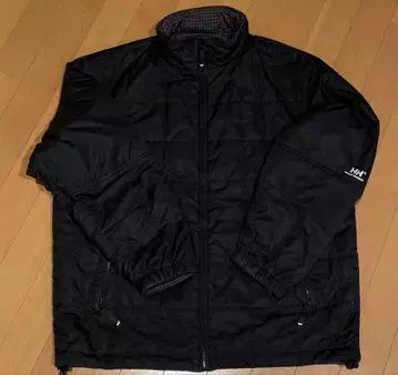 헬리한센 퀼팅 리버서블 다운 자켓 블랙