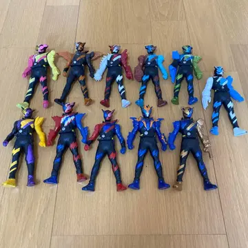 가면라이더 빌드 피규어 11체