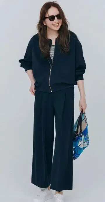 앙피로 네이비 저지 소재 블루종 M