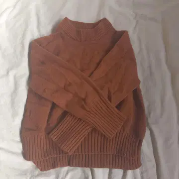 MACPHEE 브라운 터틀넥 니트