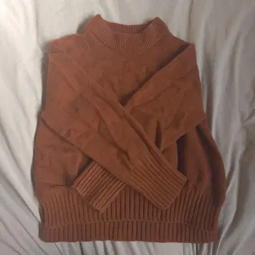 MACPHEE 브라운 터틀넥 니트