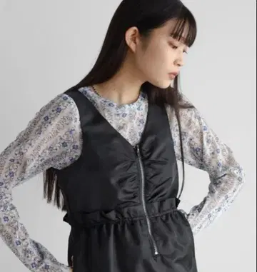 새상품 [ eenie ] 허리 개더 살로펫 ( 블랙 )