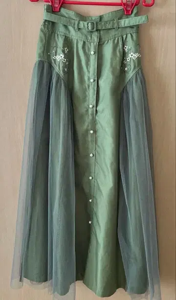 엑시즈팜 그린 롱 스커트 튜브 자수 꽃 모리걸 벨트 포함