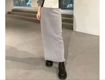 페더 라메 니트 크롭 펜슬 스커트 릴리 브라운