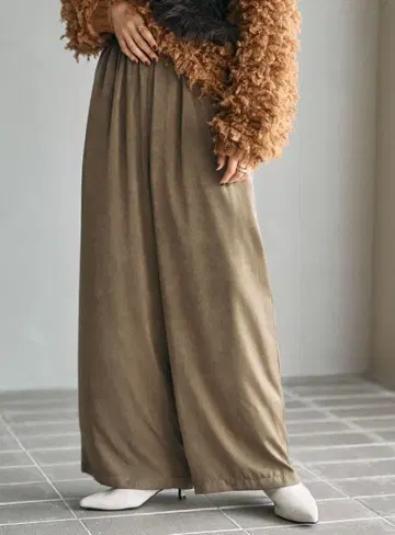 LEPSIM 새틴 개더 W 스트레이트 팬츠 카키 브라운 미사용 새상품