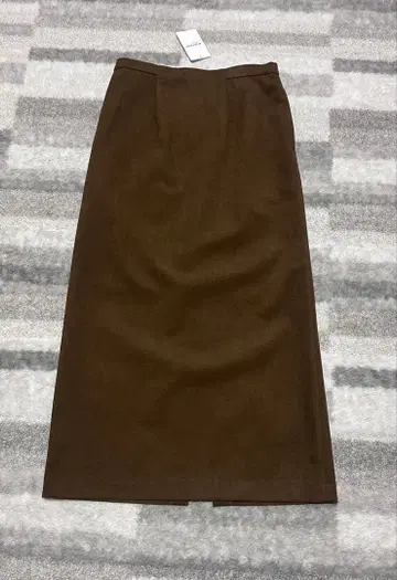 새상품 스웨이드 타이트 스커트