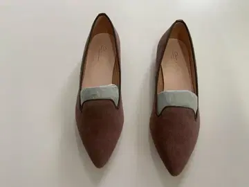 유나이티드 애로우즈 브라운 스웨이드 스틸레토 플랫슈즈 7