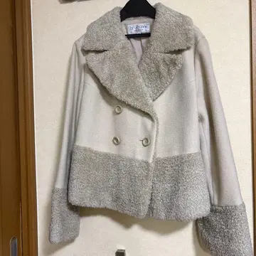 퍼 달린 더블 브레스트 울 코트