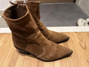 브라운 스웨이드 스틸레토 부츠