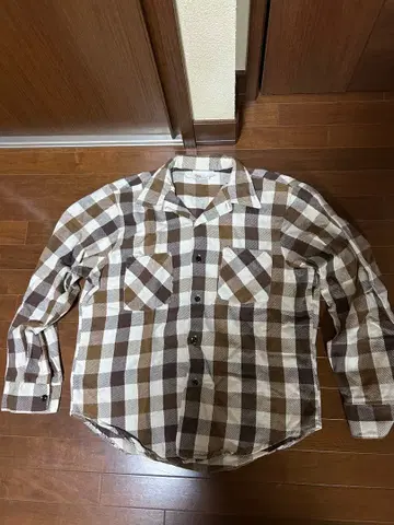 오픈 카라 블록 체크 플란넬 셔츠