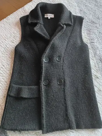 엠포리오 아르마니 베스트 사이즈 44