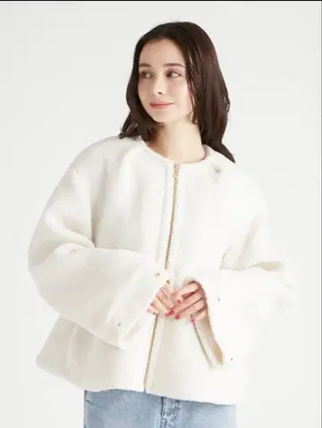 CELFORD 보아 페플럼 자켓