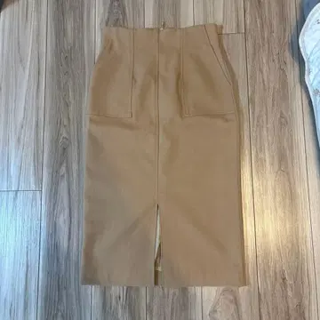 르쿠르블랑 36 베이지 슬릿 타이 트 스커트