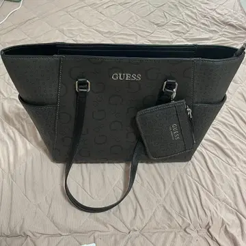 GUESS 블랙 토트백