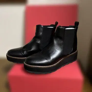 블랙 가죽 사이드 고어 부츠 통굽