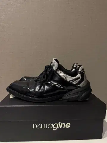 remagine 블랙 스니커즈