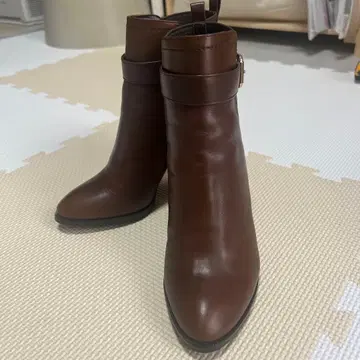 다이애나 다크 브라운 가죽 앵클부츠