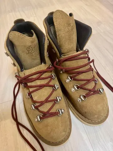 [ 오늘로 판매 종료 ] Danner 베이지 스웨이드 하이컷 부츠