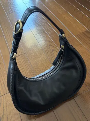 헬렌 카민스키 HELEN KAMINSKI 블랙 미니 핸드백